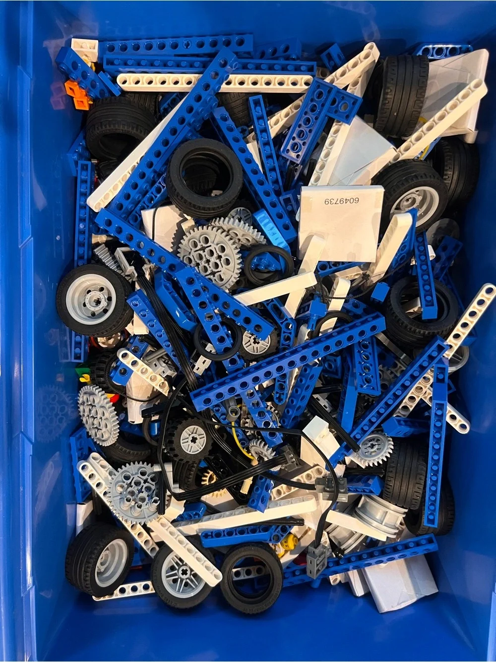 Lego Technic Engineering Set - Blue, White, Gray, Red - Picture 6 of 9